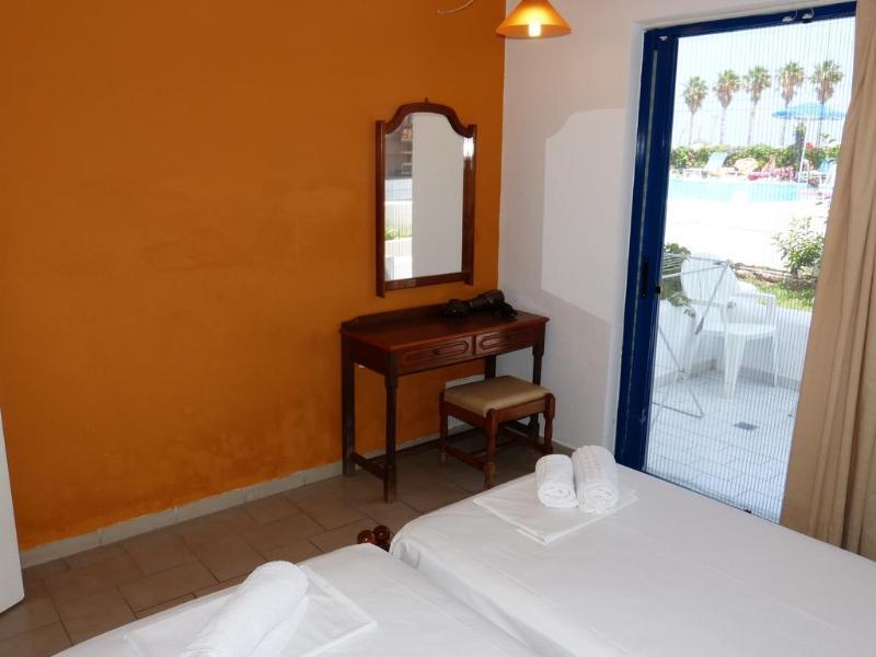 Miros Hotel Apartments Tigkaki  Exterior photo